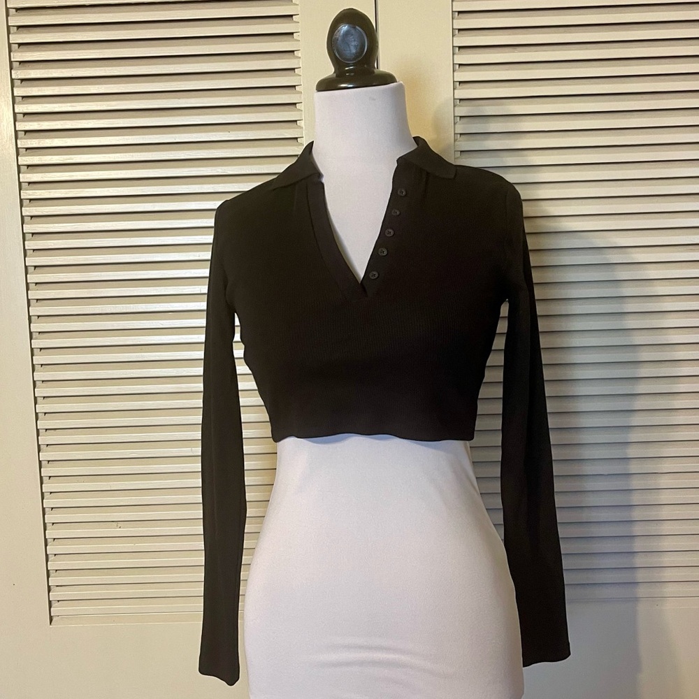 Zara Ribbed Button Vneck Crop Top NWT